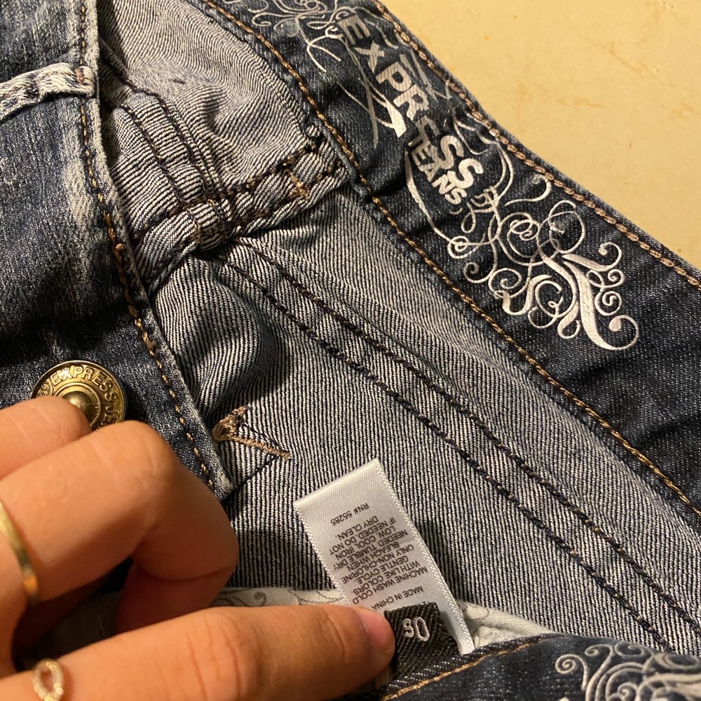 Express jeans!